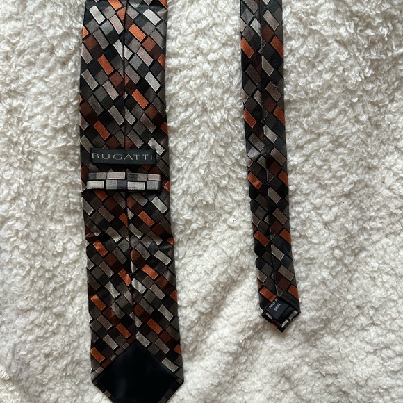 Bugatti Tie - Picture 3 of 3